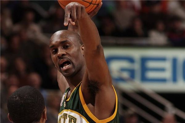 毫无招架之 毫无招架之